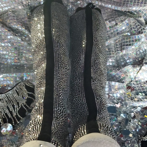 SNEAKERS - Picture 14 of 16